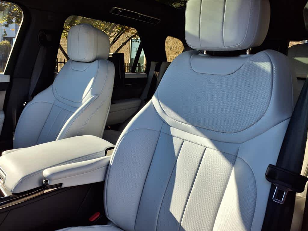 2025 Land Rover Range Rover Sport SE - Photo 9