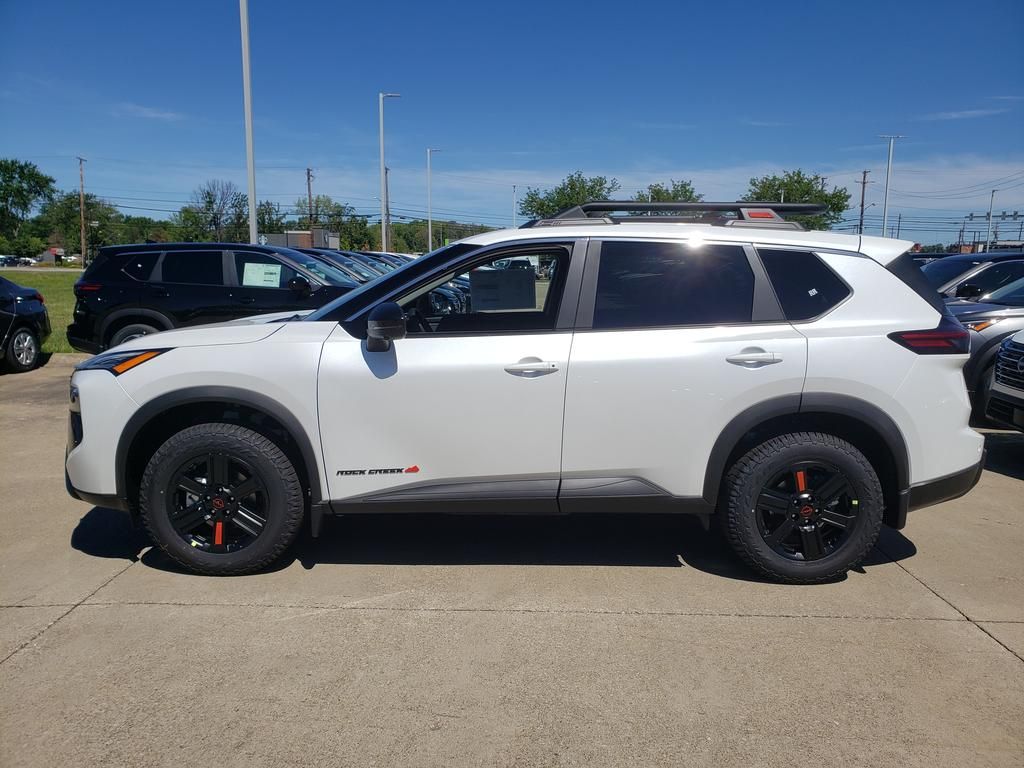 2026 Nissan Rogue SV photo 2