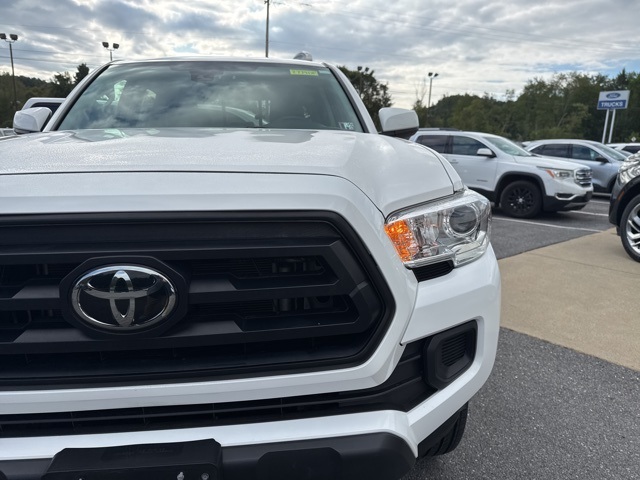2021 Toyota Tacoma V6 photo 10