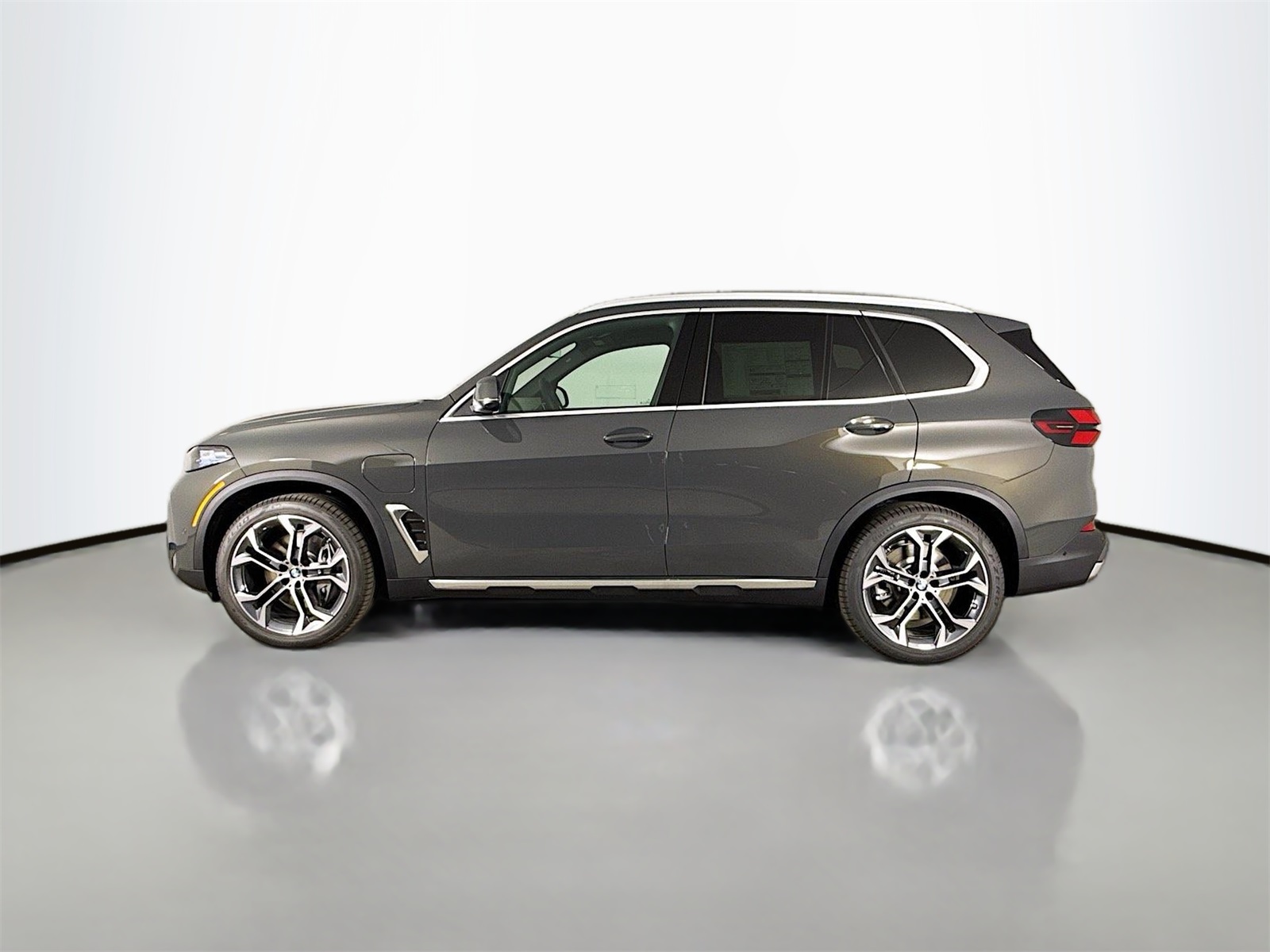 2026 Bmw X5 xDrive50e photo 4