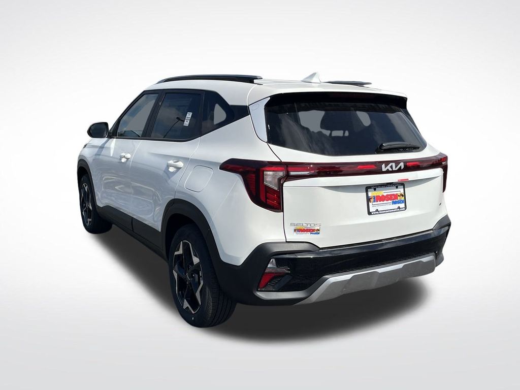 2026 Kia Seltos S photo 2