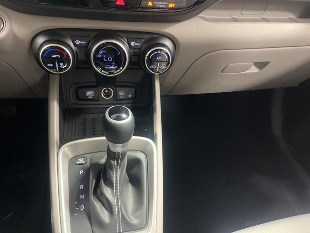 2026 Hyundai Venue SEL photo 15