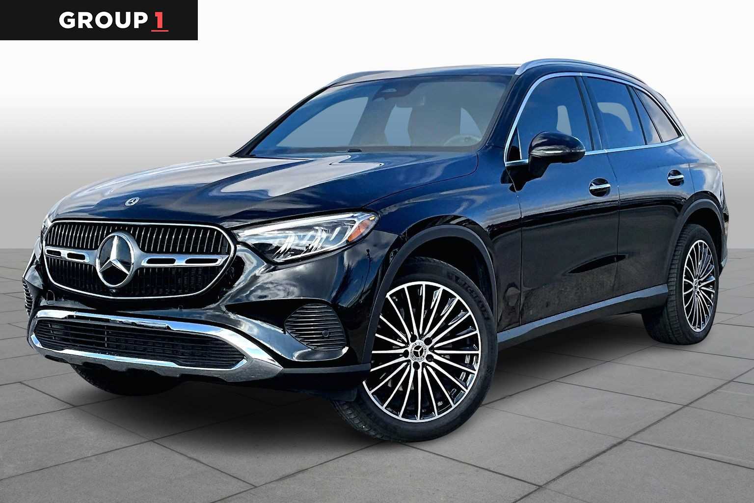 2025 Mercedes-Benz GLC Base's photo