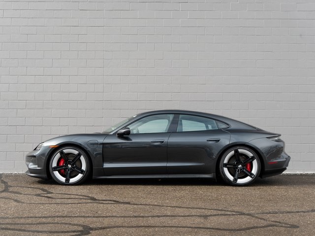 2025 Porsche Taycan 4S photo 2