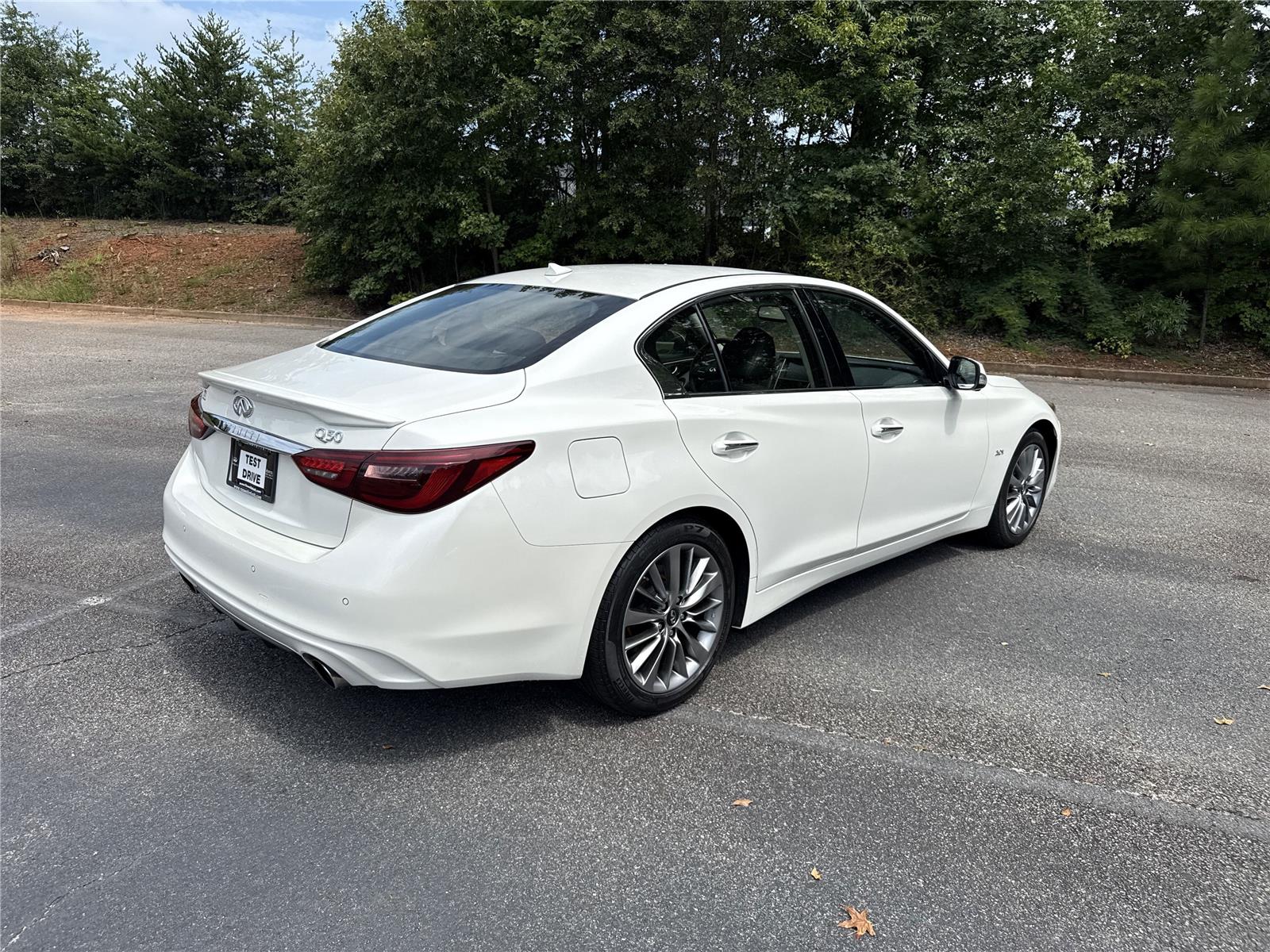 2018 Infiniti Q50 3.0t LUXE photo 5