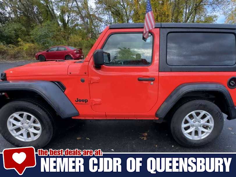 2023 Jeep Wrangler Sport S photo 4