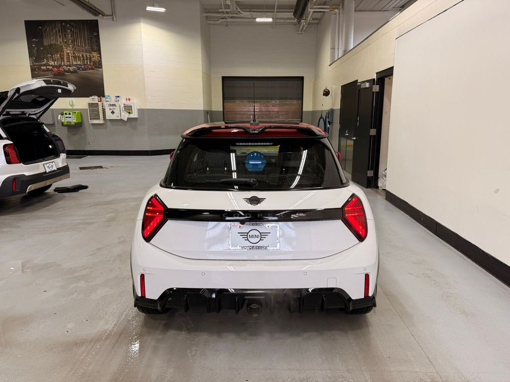 2026 Mini Cooper Hardtop John Cooper Works photo 4