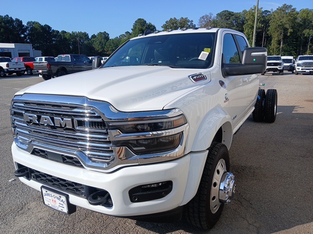 2026 Ram 4500 Laramie photo 4