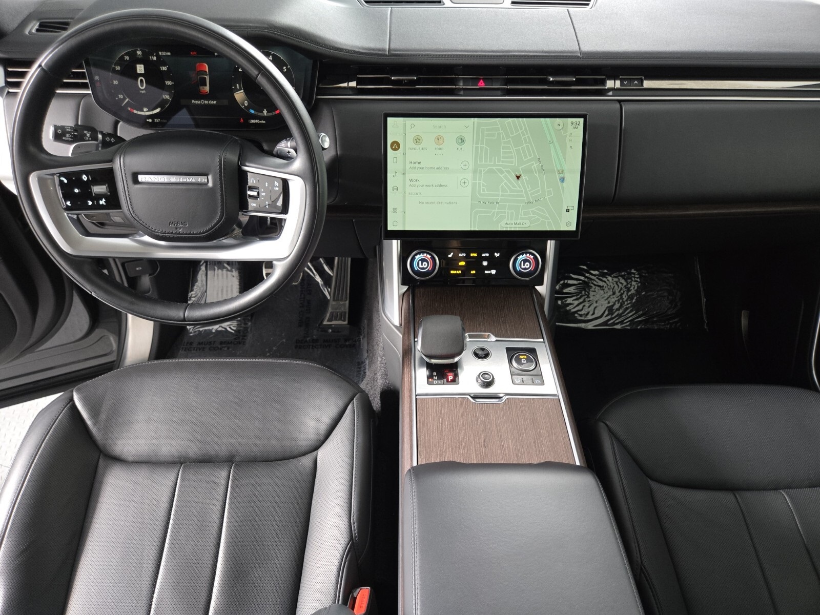 2023 Land Rover Range Rover SE photo 11