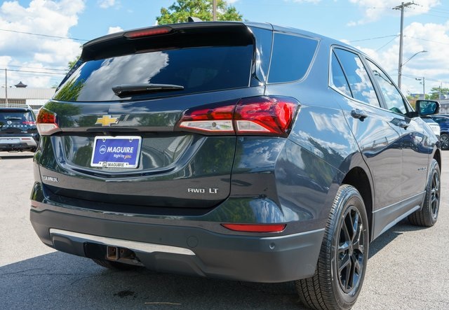 2022 Chevrolet Equinox LT photo 2