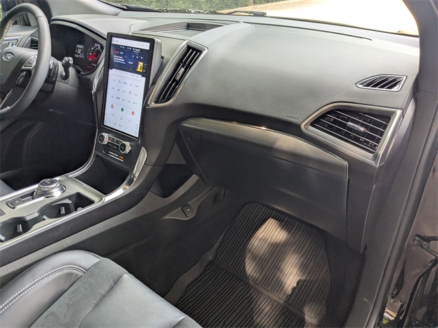 2023 Ford Edge ST photo 27