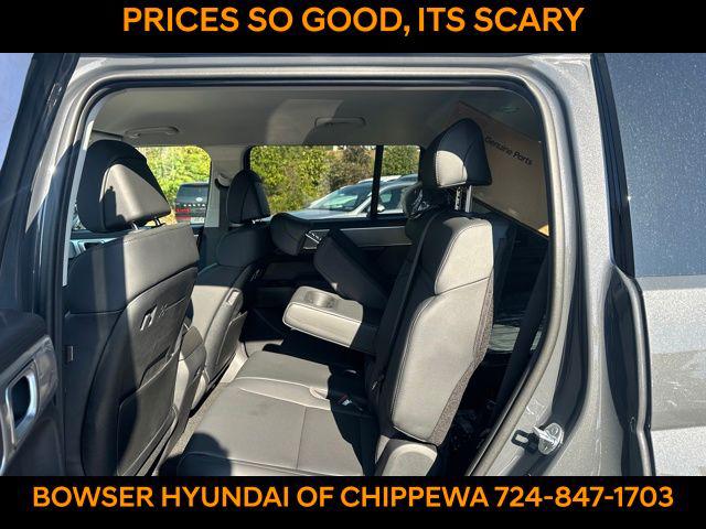2026 Hyundai Santa Fe SEL photo 9