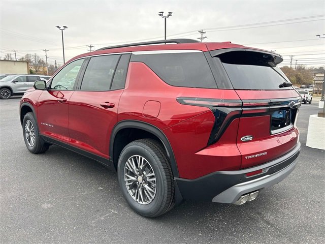 2026 Chevrolet Traverse photo 2