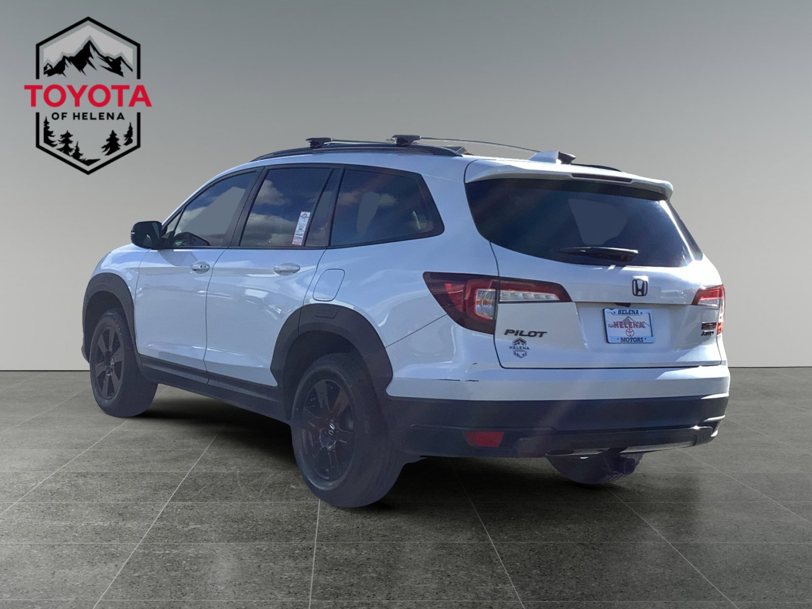 2022 Honda Pilot TrailSport photo 3