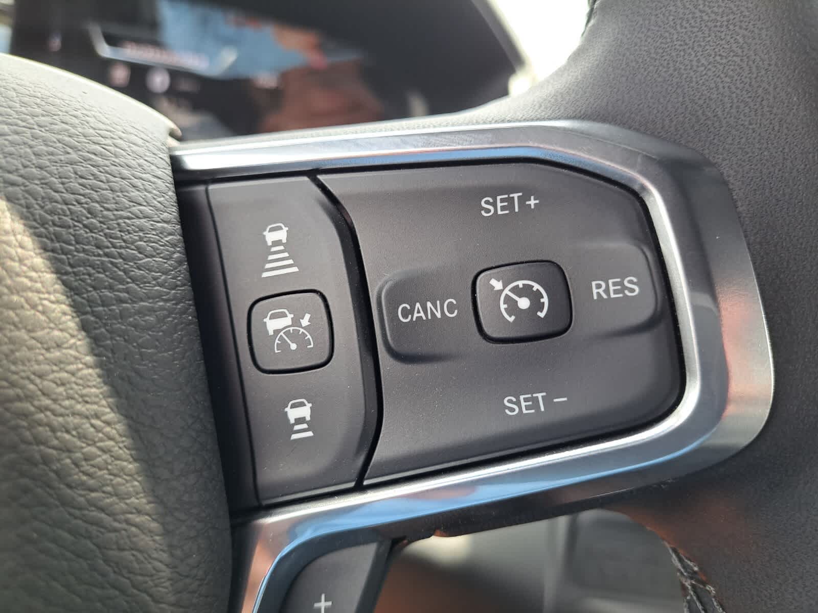 2025 Ram 2500 Laramie photo 15