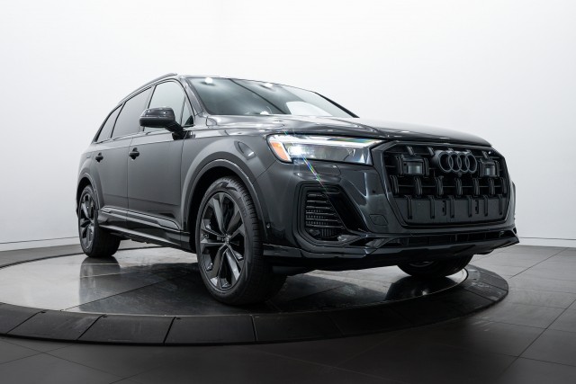 2025 Audi Q7 Premium Plus