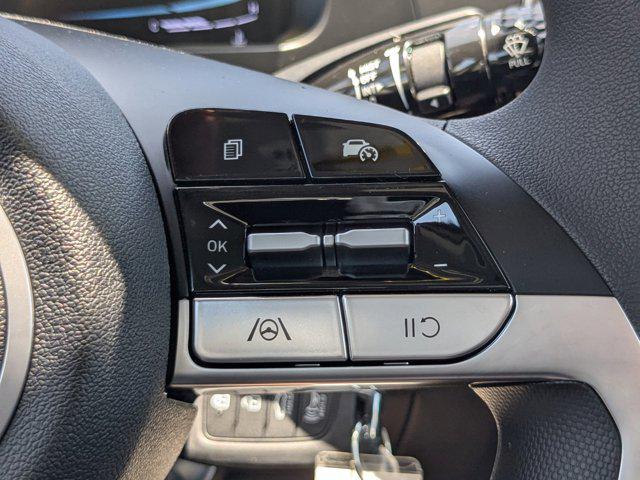 2025 Hyundai Elantra SE photo 23