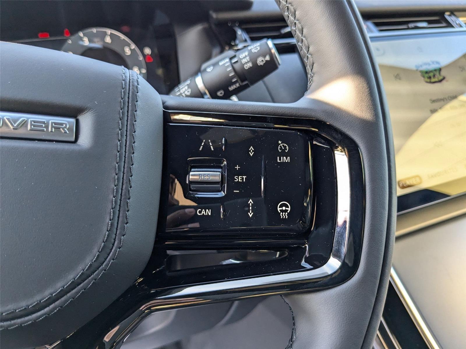 2025 Land Rover Range Rover Velar S photo 16