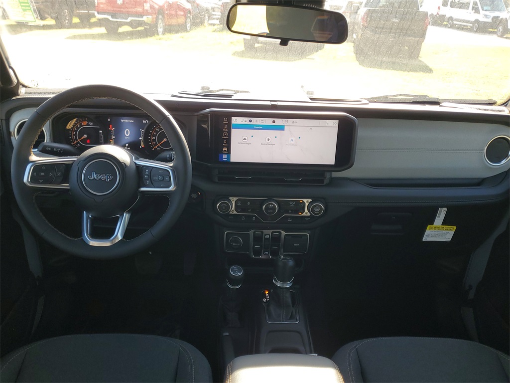 2024 Jeep Wrangler Sahara photo 24