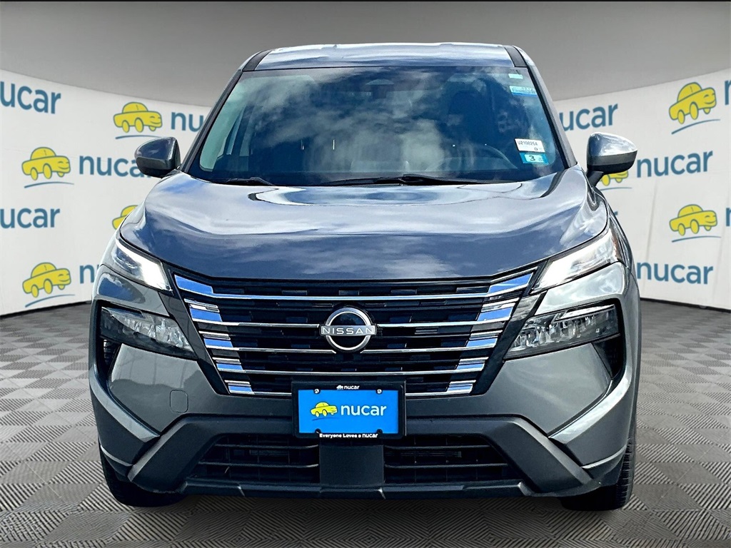 2024 Nissan Rogue SV photo 2