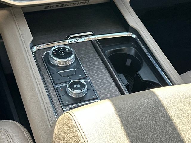 2023 Ford Expedition Limited photo 21