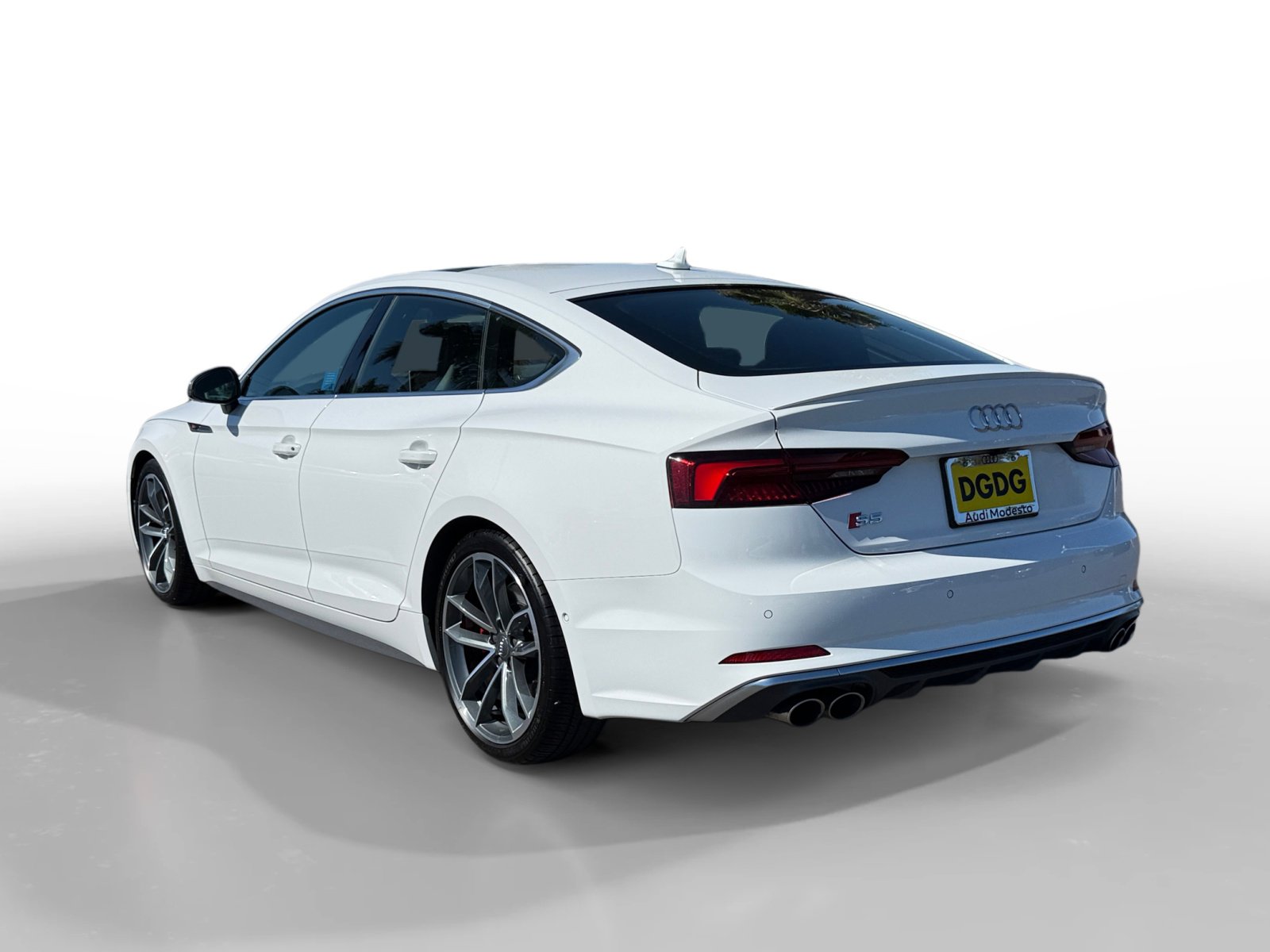 2019 Audi S5 Prestige photo 3