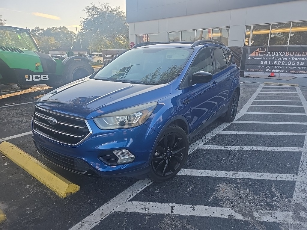 Used 2018 Ford Escape SE with VIN 1FMCU0GD8JUB00864 for sale in St. Augustine, FL