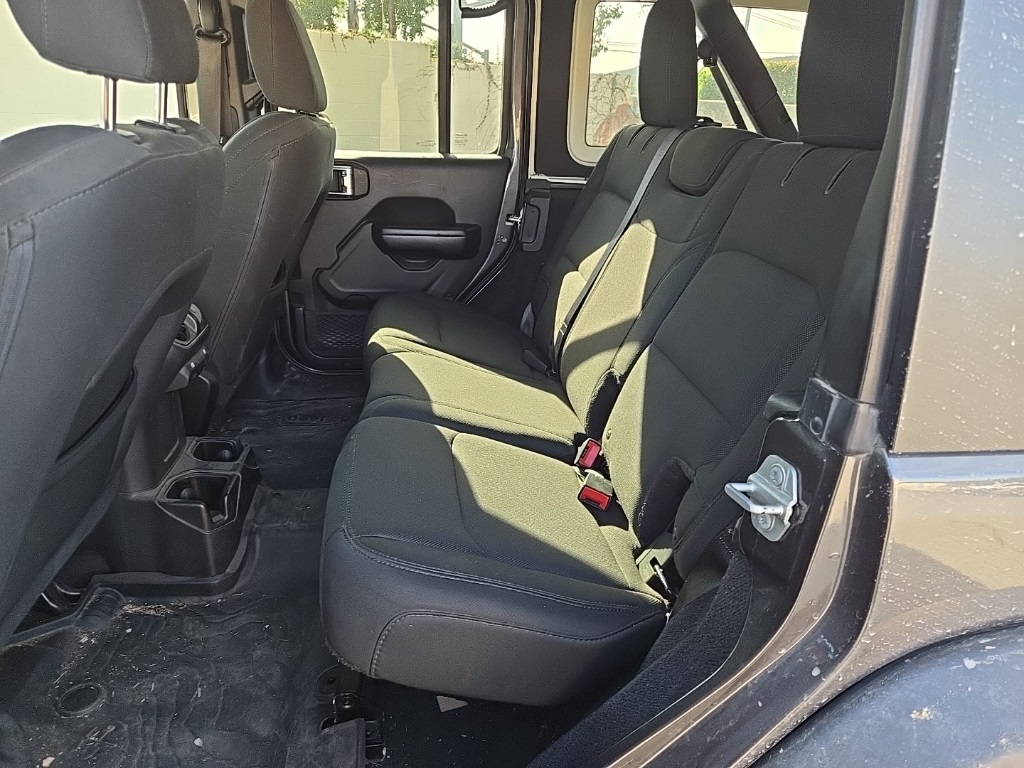 Used 2018 Gray Jeep Unlimited Sport S image 19