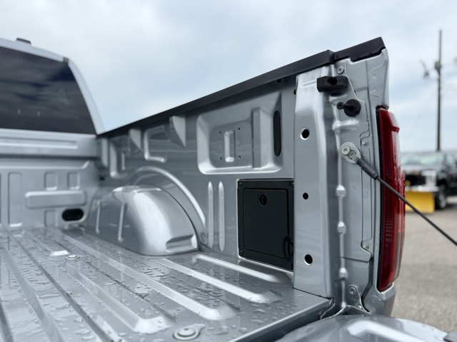 2025 Ford F-150 STX photo 8