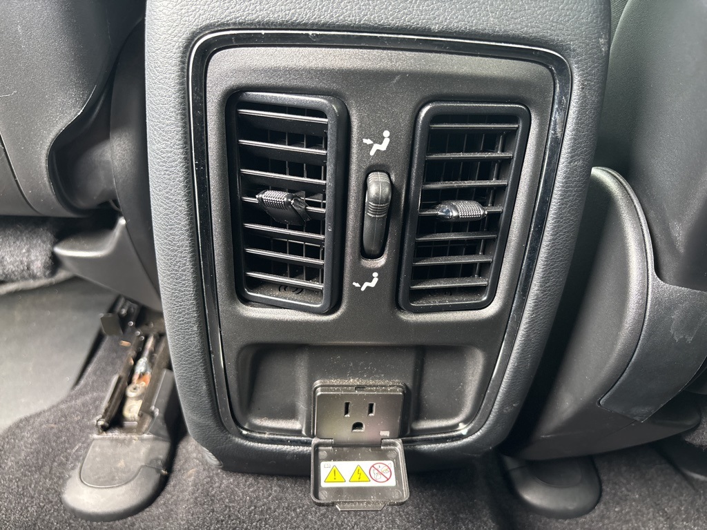 2020 Jeep Grand Cherokee Laredo Upland photo 15