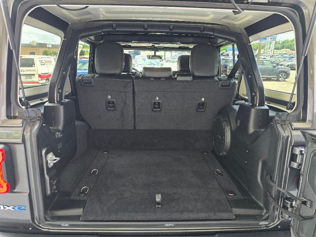 2021 Jeep Wrangler 4xe Unlimited Sahara photo 3
