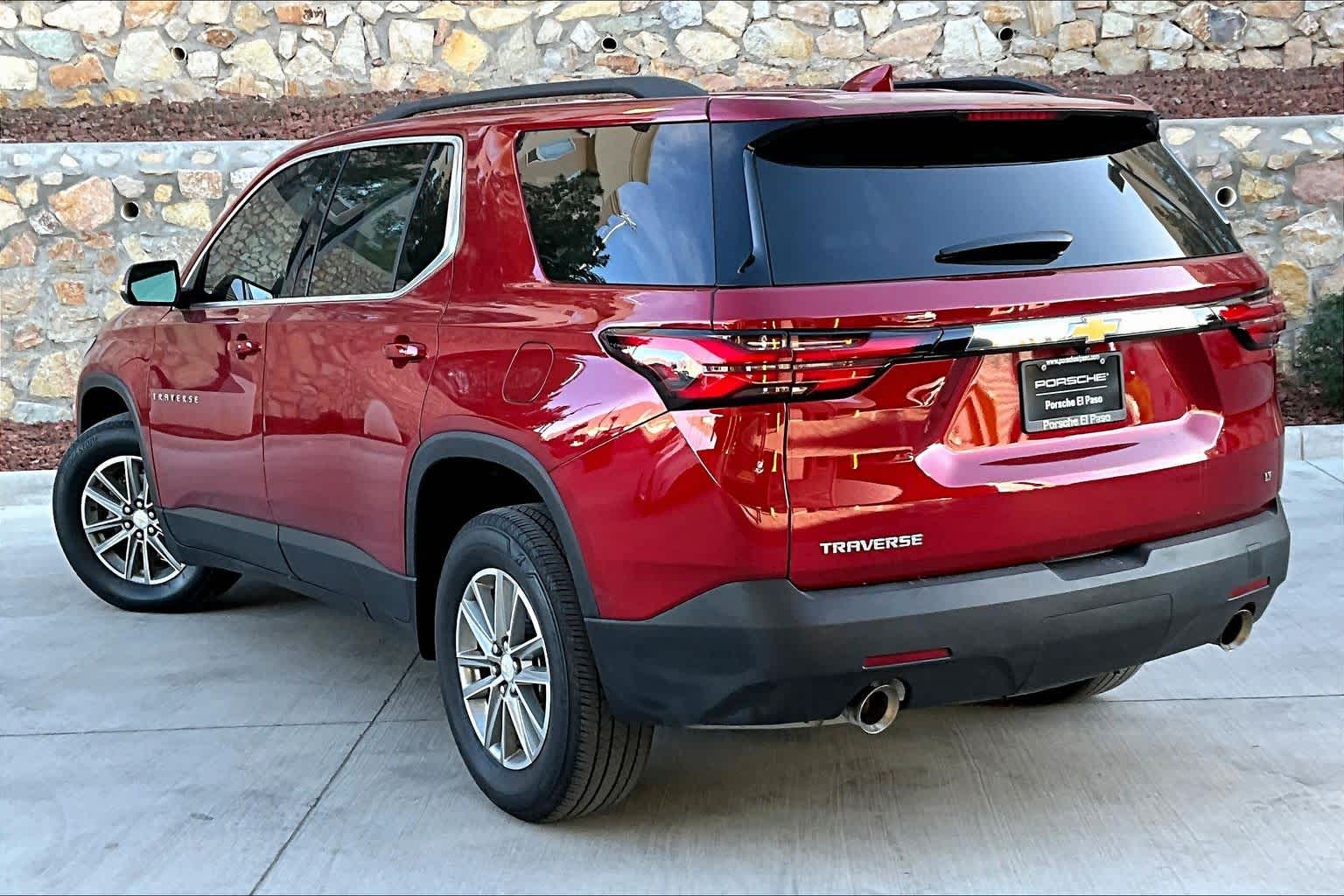 2023 Chevrolet Traverse Cloth photo 3