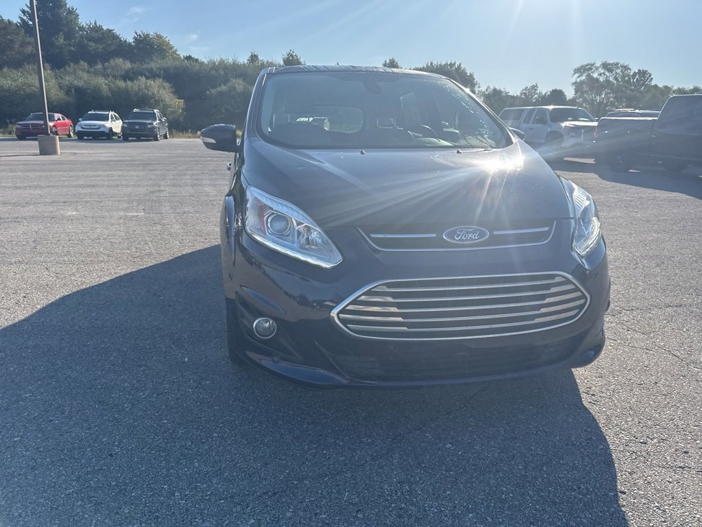 2017 Ford C-Max Hybrid Titanium photo 23