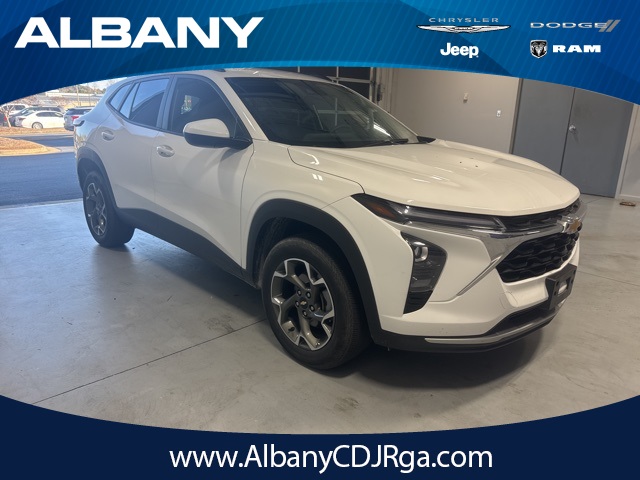 2024 Chevrolet Trax LT's photo