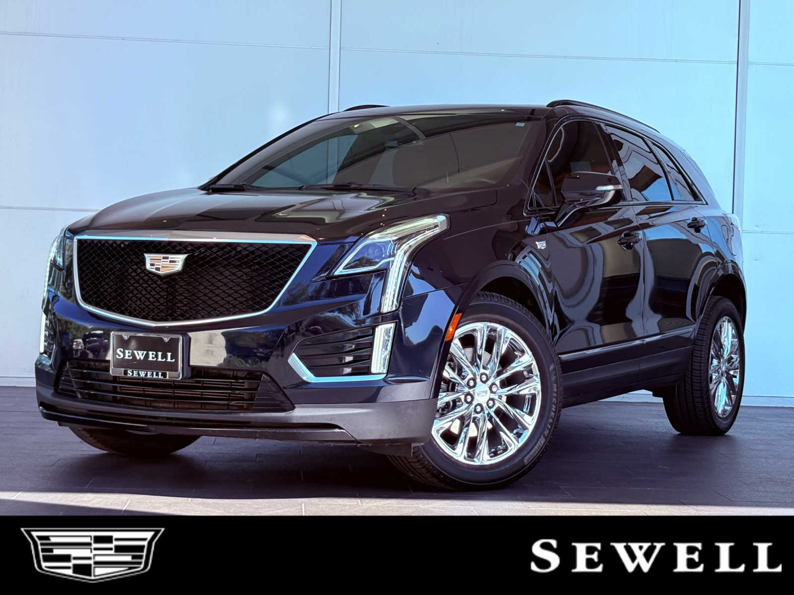 2021 Cadillac XT5 Sport's photo