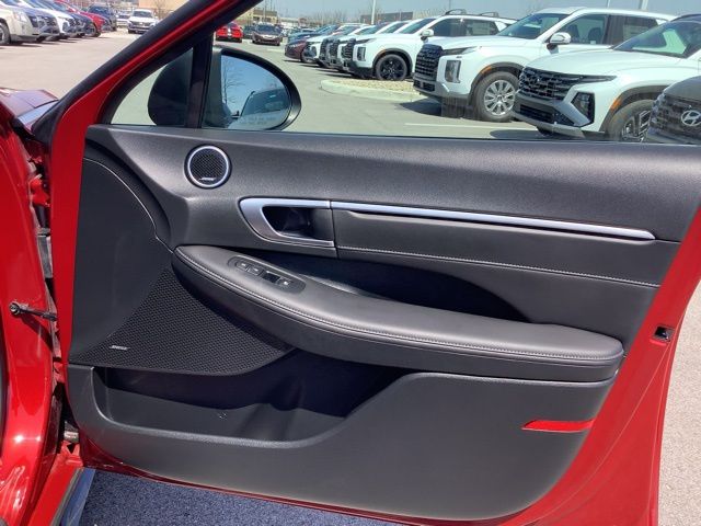 2023 Hyundai Sonata Hybrid Limited photo 24