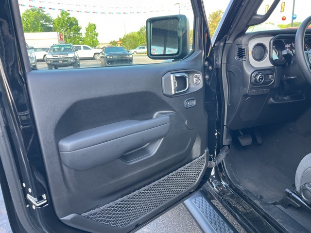 2025 Jeep Gladiator Sport photo 4