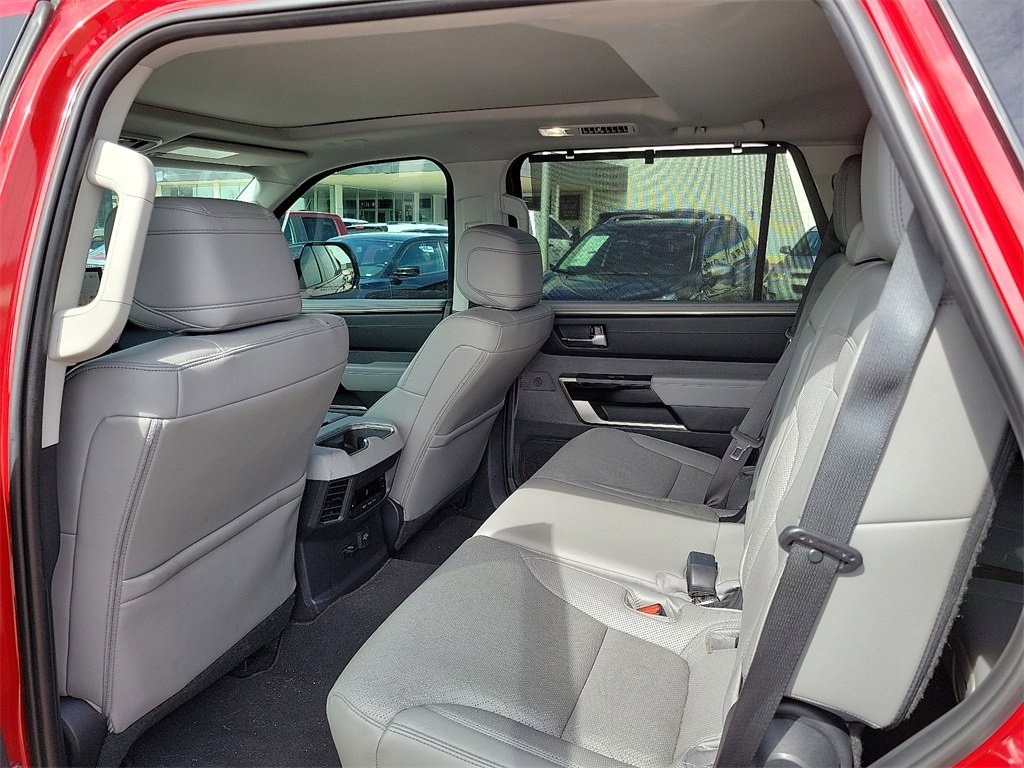 2024 Toyota Sequoia SR5 photo 16