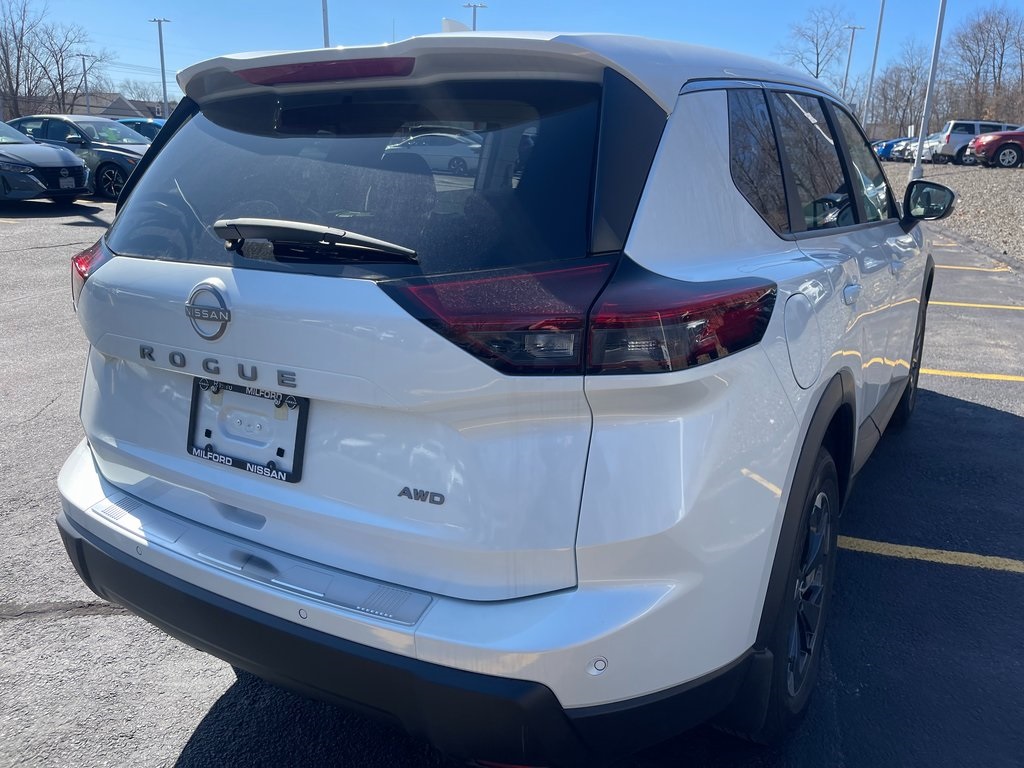 2025 Nissan Rogue SV photo 4