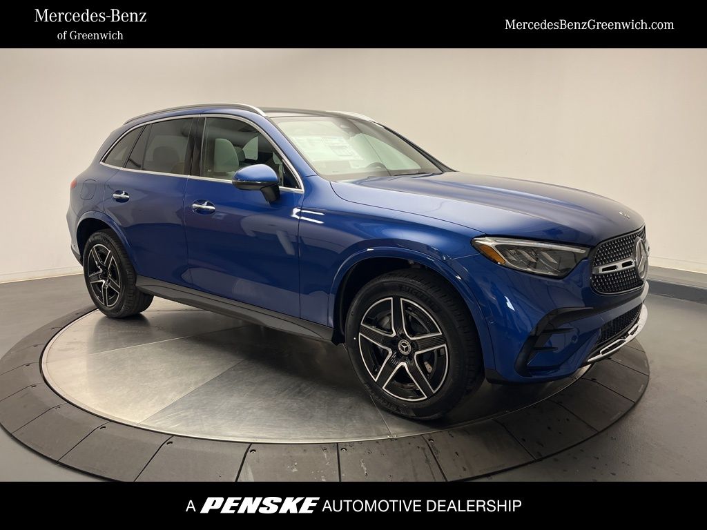 2026 Mercedes-Benz GLC Base's photo