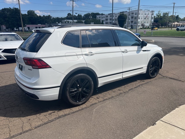 2022 Volkswagen Tiguan SE R-Line Black photo 17