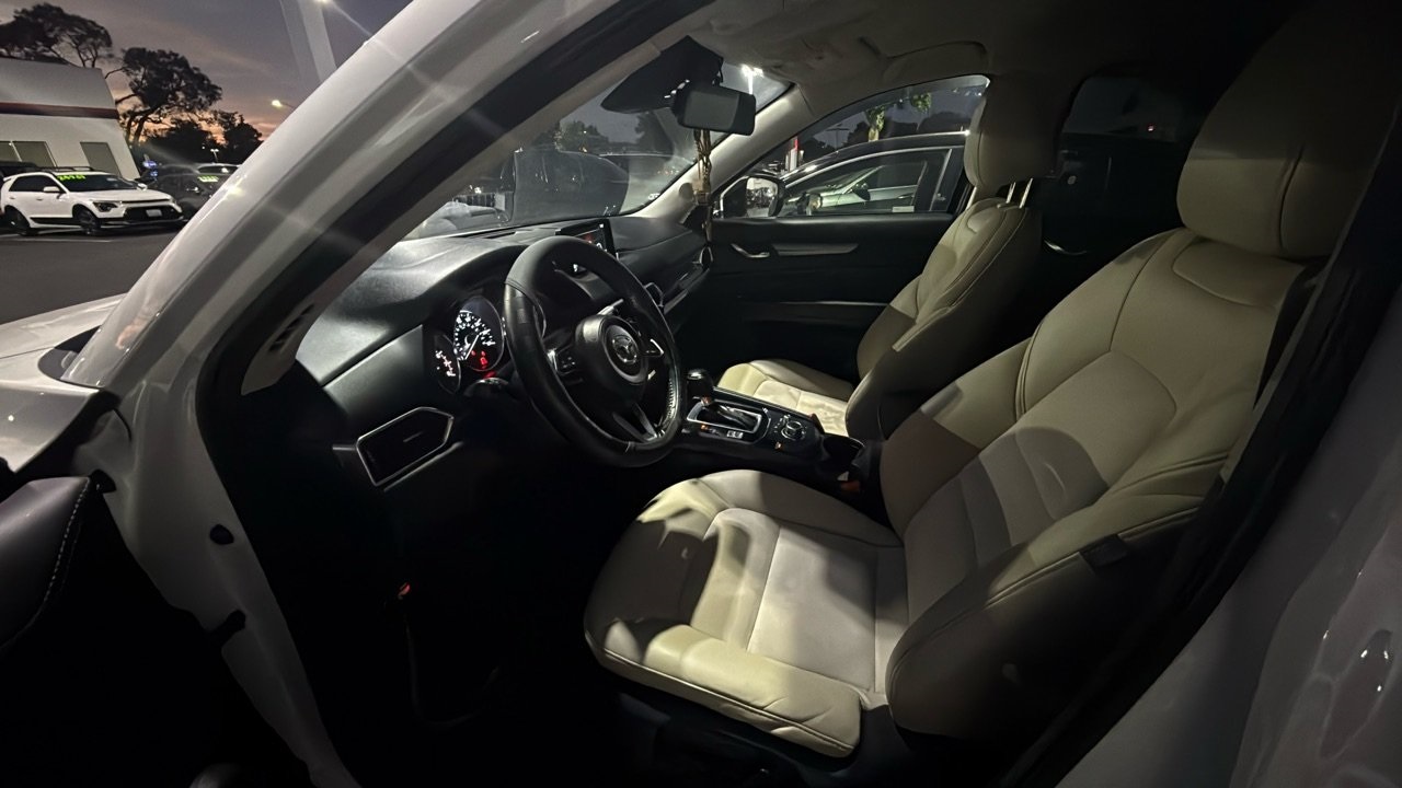 2017 Mazda CX-5 Touring photo 4