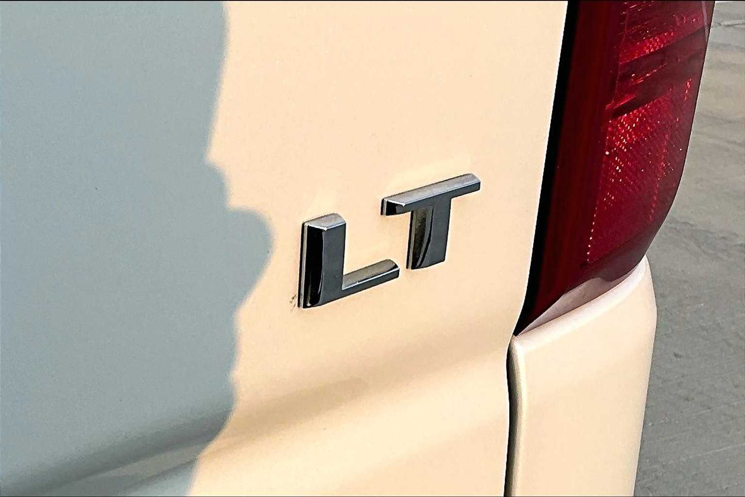 2020 Chevrolet Silverado 1500 LT photo 9