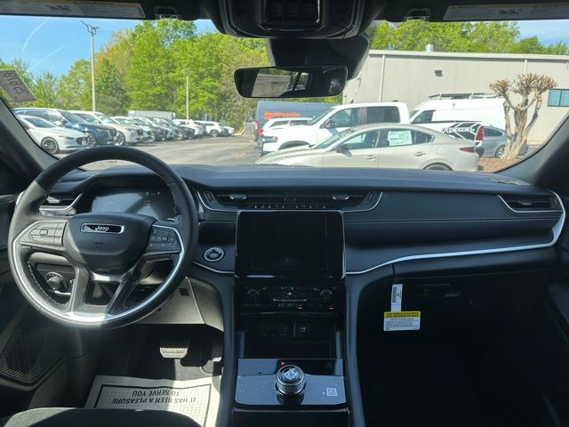 2025 Jeep Grand Cherokee Altitude X photo 26
