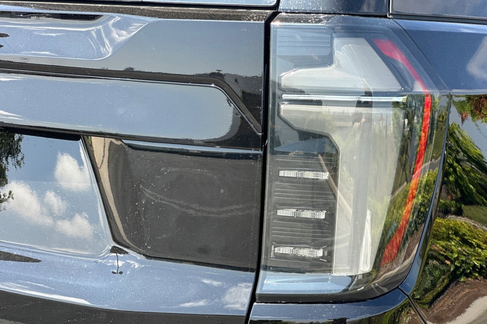 2025 Chevrolet Tahoe Premier photo 31