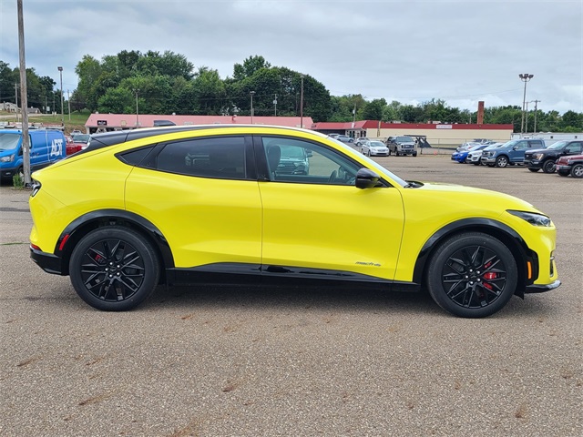 2025 Ford Mustang Mach-E Premium photo 3