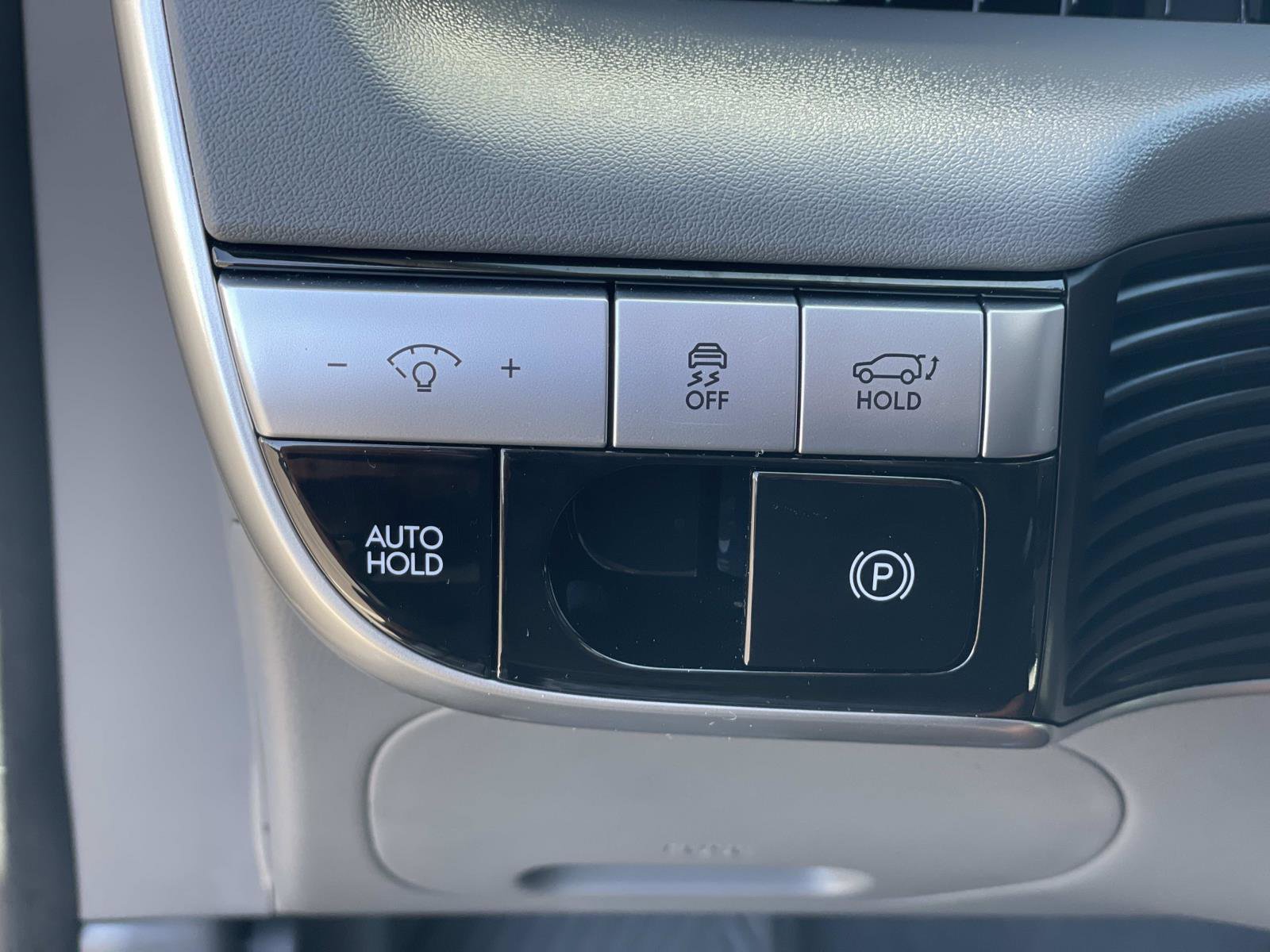2024 Hyundai Ioniq 5 SEL photo 14