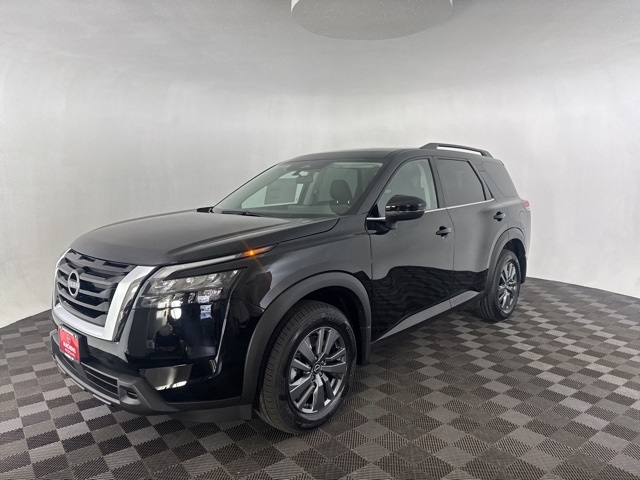 2025 Nissan Pathfinder SV photo 3