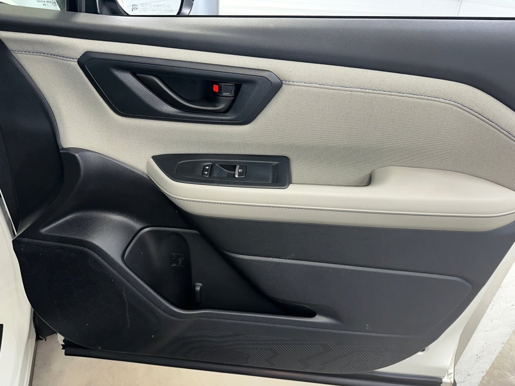 2025 Subaru Forester Premium photo 26