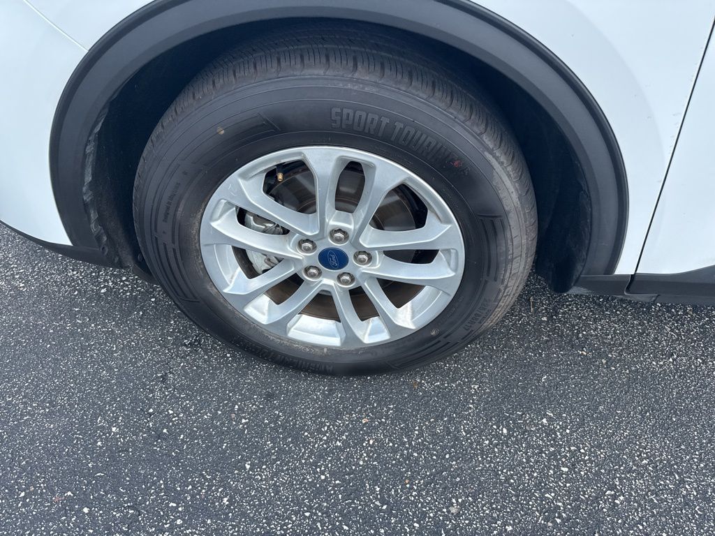 2022 Ford Escape Hybrid SE photo 14